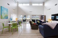 Warners Bay Aruma STA 7