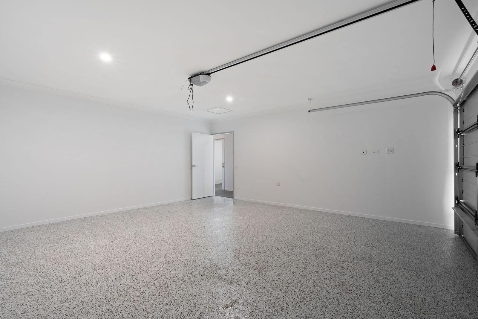 011 Open2view_ID907284-26_Edinburgh_Crs__Gleneagle