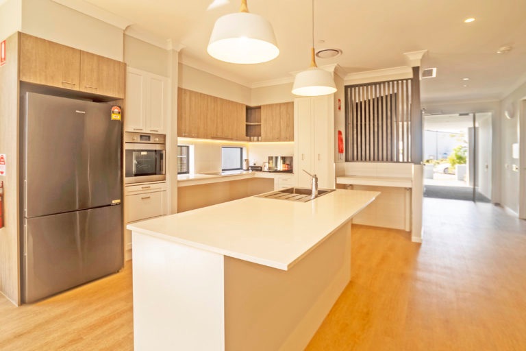 0E2A0502 HDR-copy-768x512