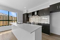 60 Marriott Bvd  Weir Views VIC (10)