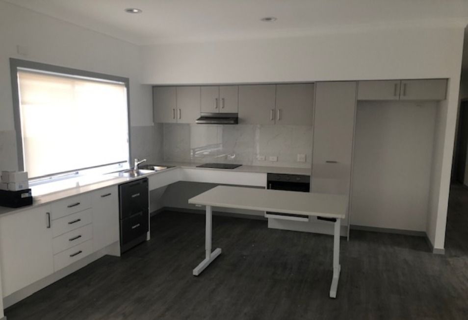 Kitchen 2   8 Scott Young Dr