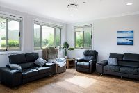 16 SILL039_LR_holmesville_shared living room