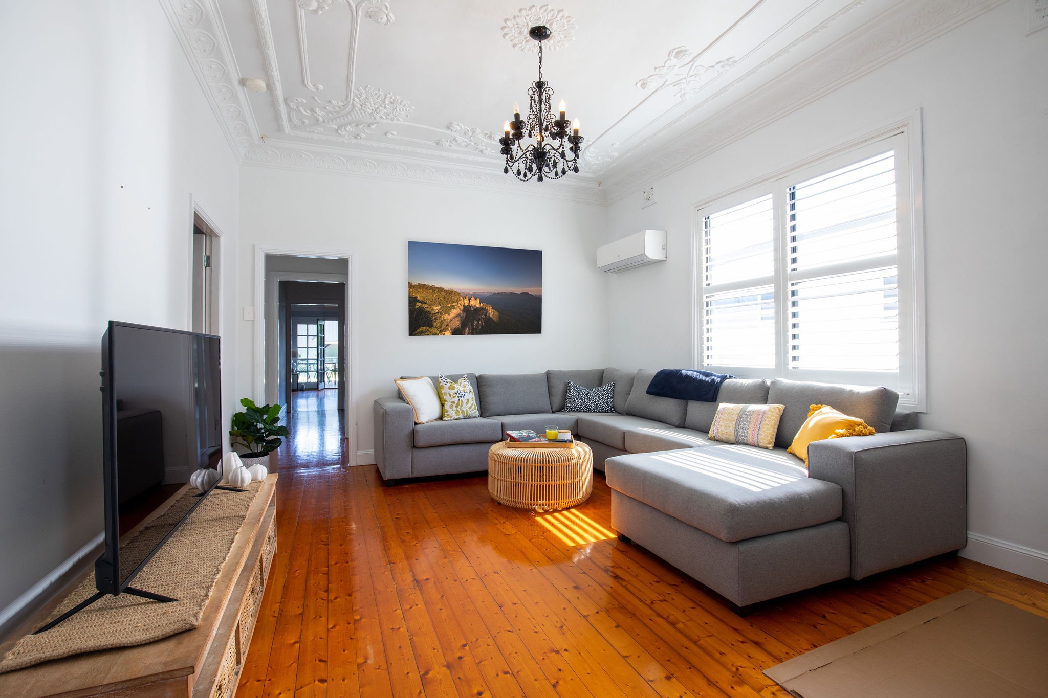 EC52F2FF B727-49A0-BD15-CB77303BDA68