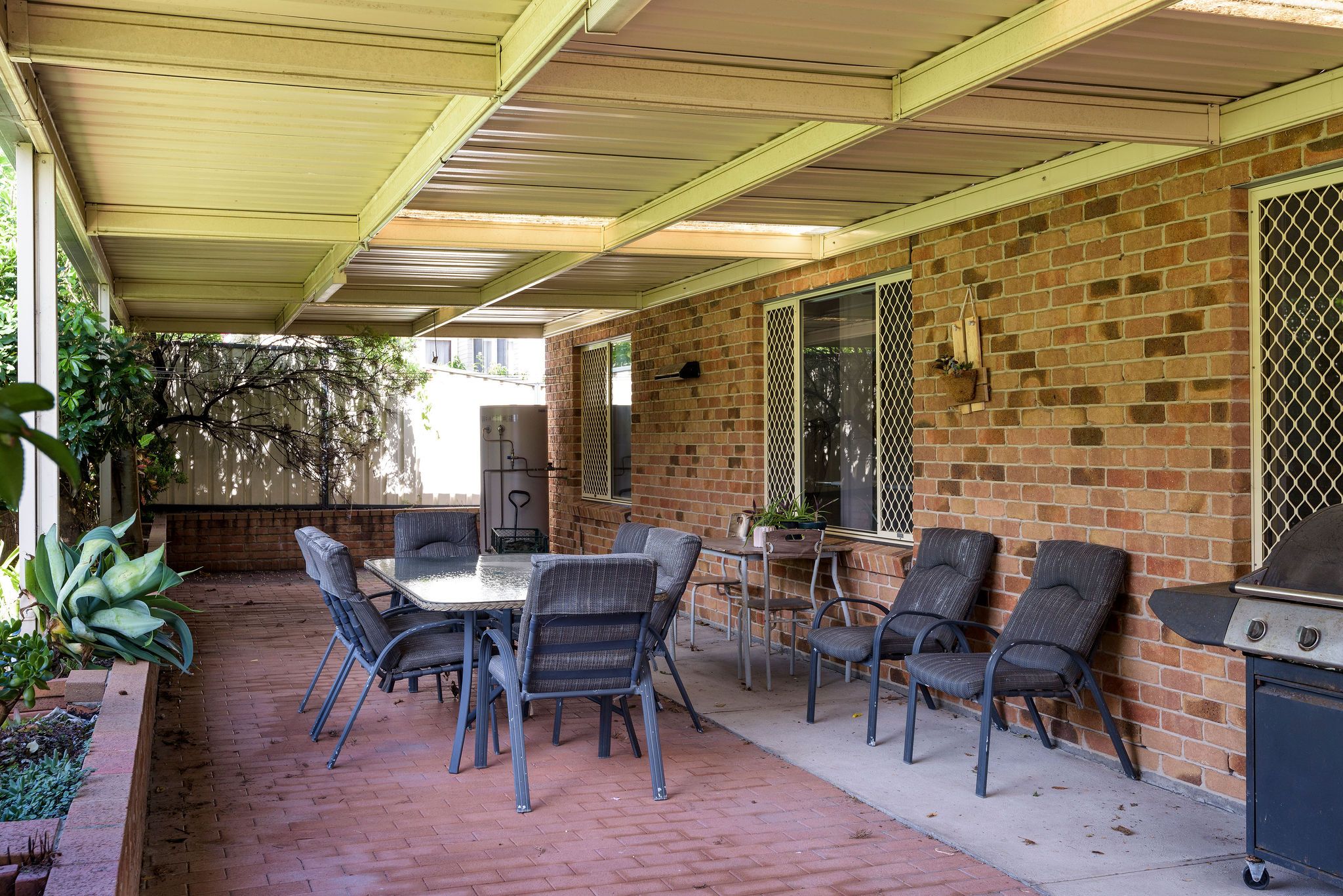 SIL014 LR-mcneil-MAYFIELD-ext1