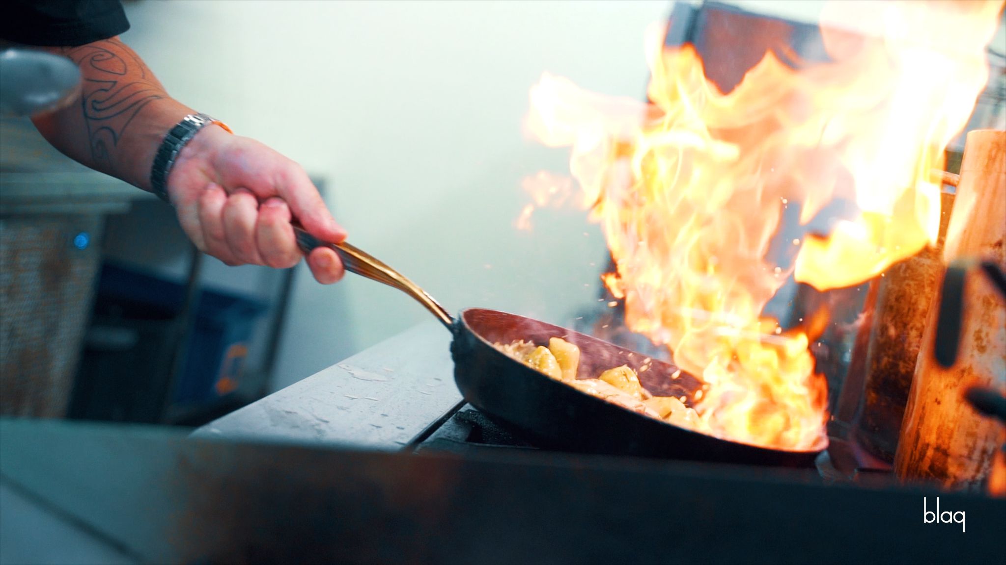 DJI 0954.00_00_28_25.Still008