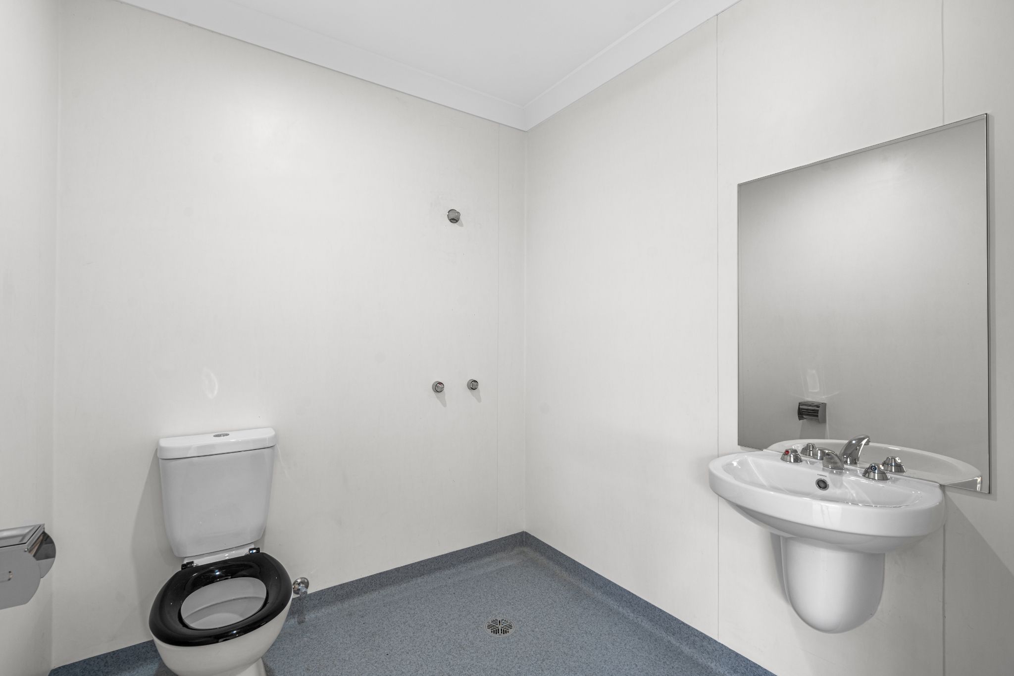 007 Open2view_ID905888-30_Cypress_Circuit__Fernvale (1)