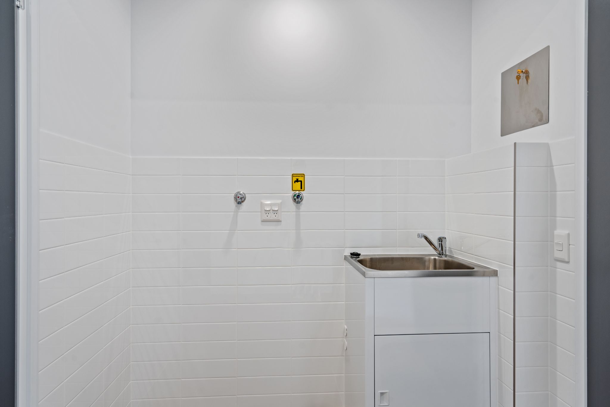 016 Open2view_ID912122-23_Latsky_Dr___Cotswold_Hills