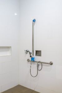 SIL036 LR_bolwarra heights_shared bathroom_3