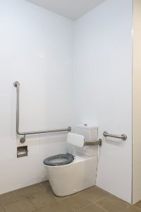 SIL036 LR_bolwarra heights_shared bathroom_5