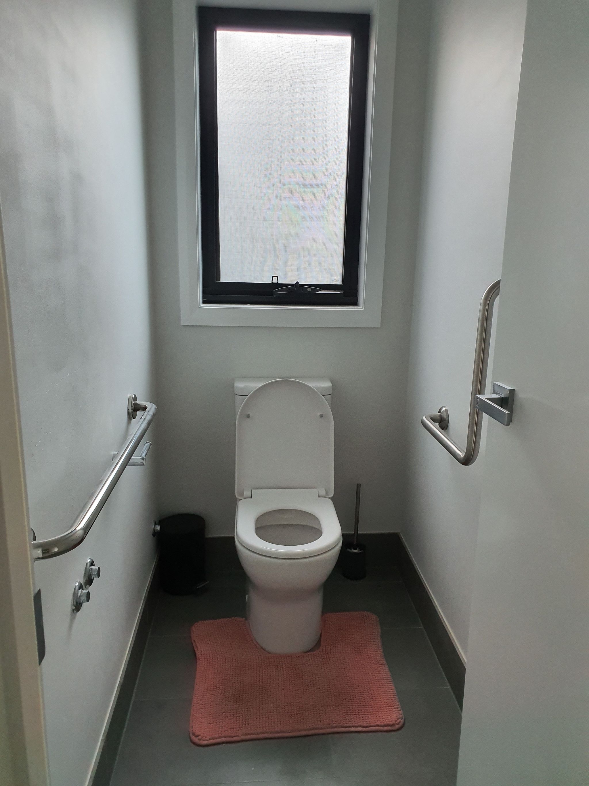 Throsby  House Toilet 2