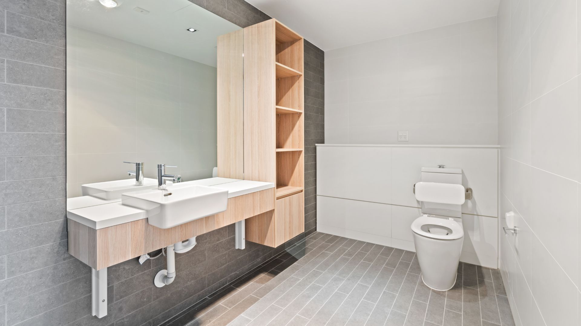 norwood green_bathroom_1