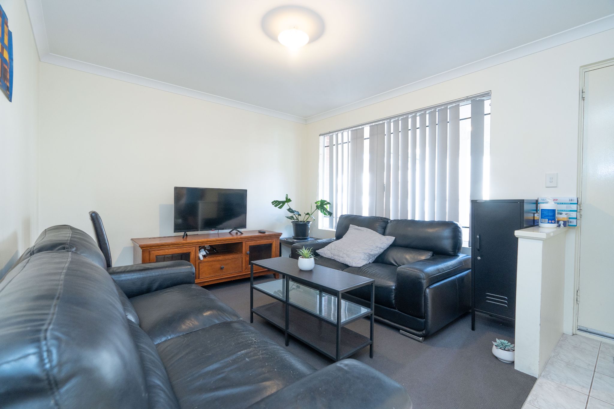 WAMNP K - Small Lounge