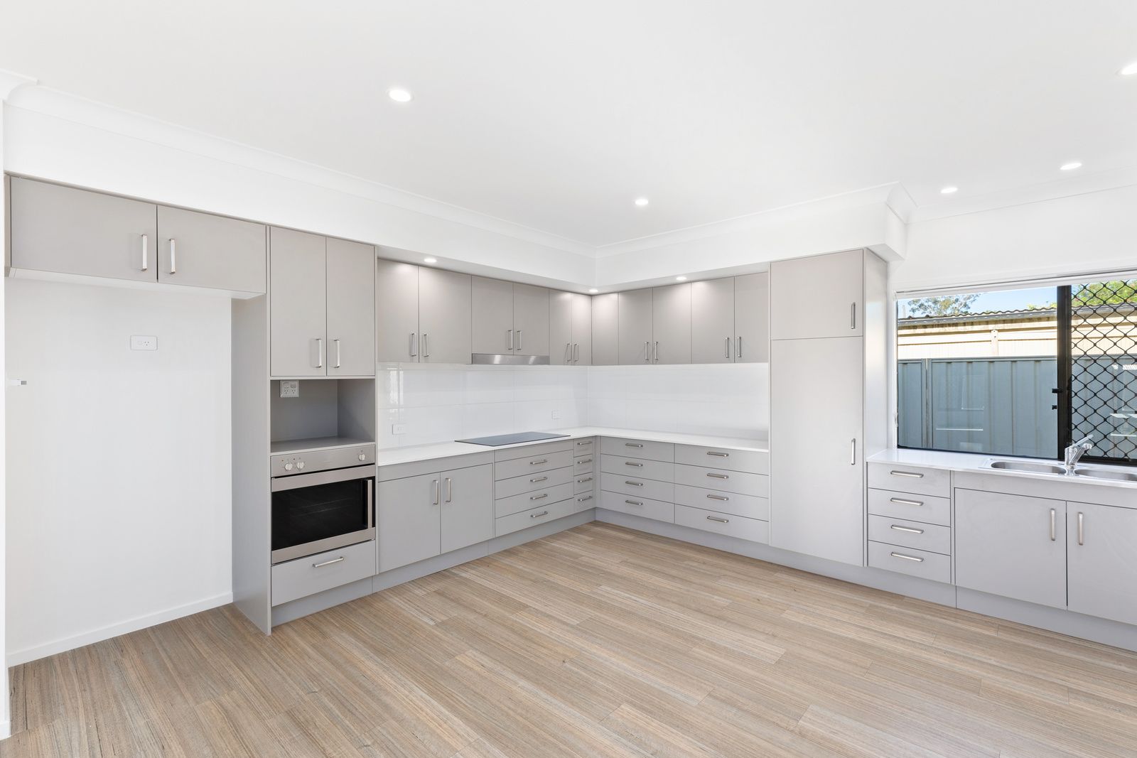 008 Open2view_ID787666-31_Princess_Street