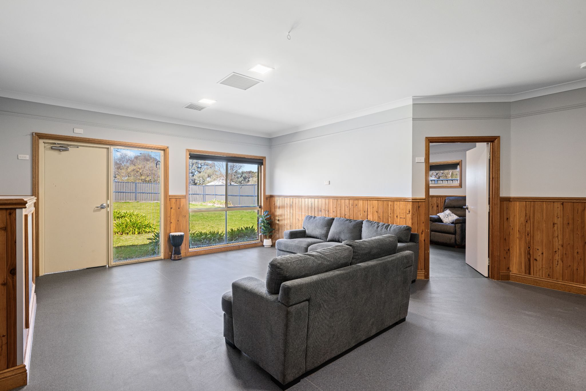 15 St Johns Rd Thurgoona 25