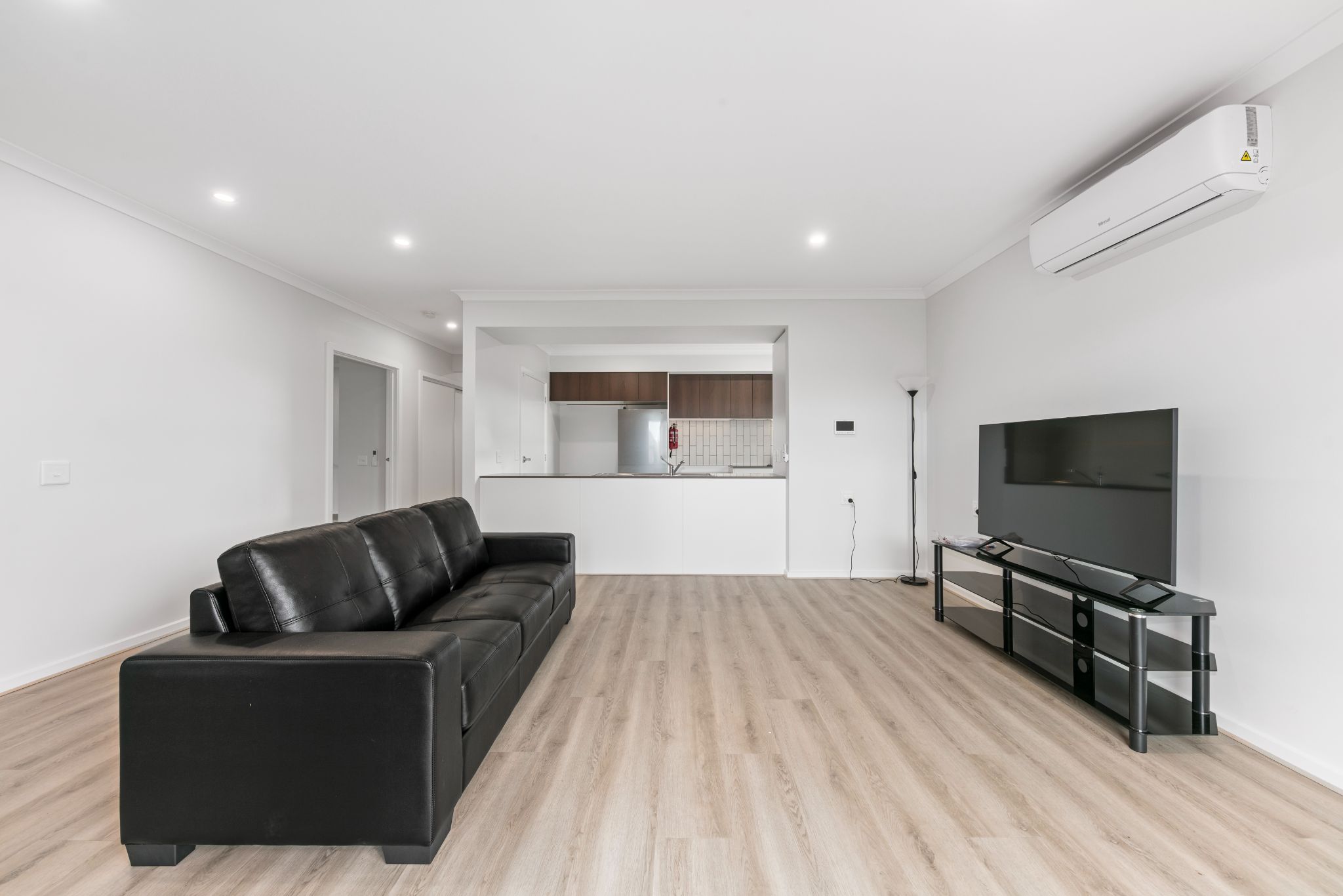 Grandvista Blvd Werribee  5)