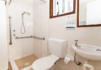 SIL023 LR_Budgewoi_shower toilet 1