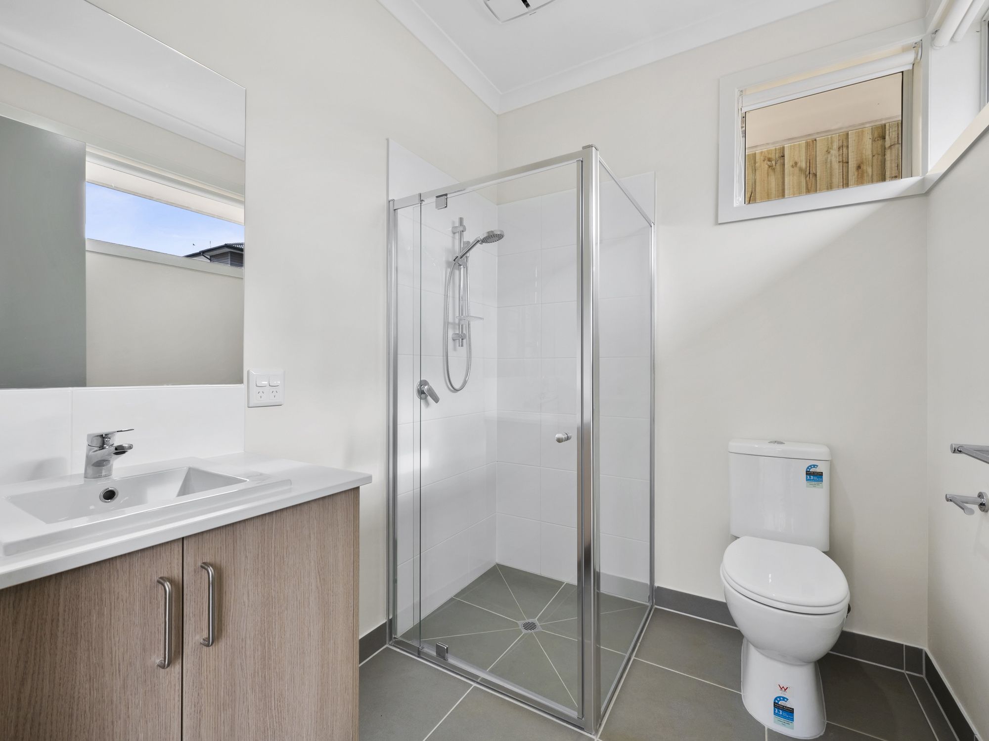 009 Open2view_ID884256-25_Nightmarch_Street