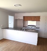 5 Curlew Kitchen2