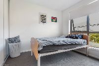 2 37 Menin Dr- bedroom