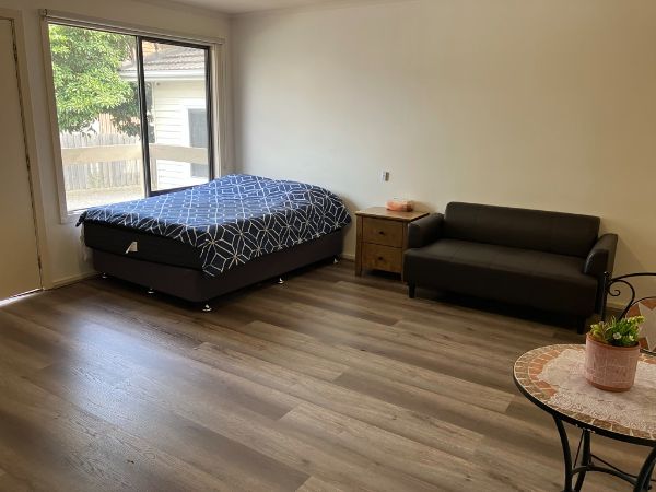 D78FC032 61C2-4E90-AA6C-32E77E617F43_1_105_c