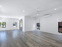 002 Open2view_ID850861-1_Dresden_Street