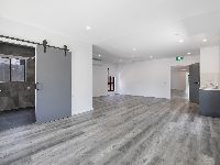 003 Open2view_ID850861-1_Dresden_Street