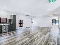 005 Open2view_ID850861-1_Dresden_Street