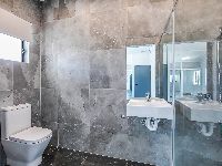 014 Open2view_ID850861-1_Dresden_Street