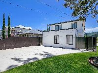 001 Open2view_ID850861-1_Dresden_Street