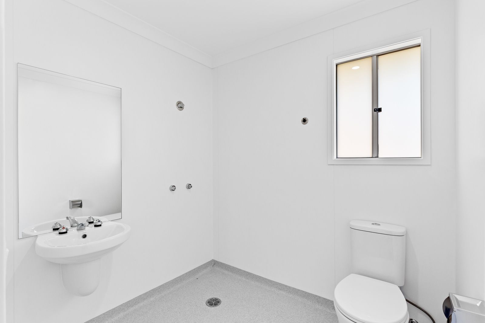 002 Open2view_ID822892-22_Dominique_Way