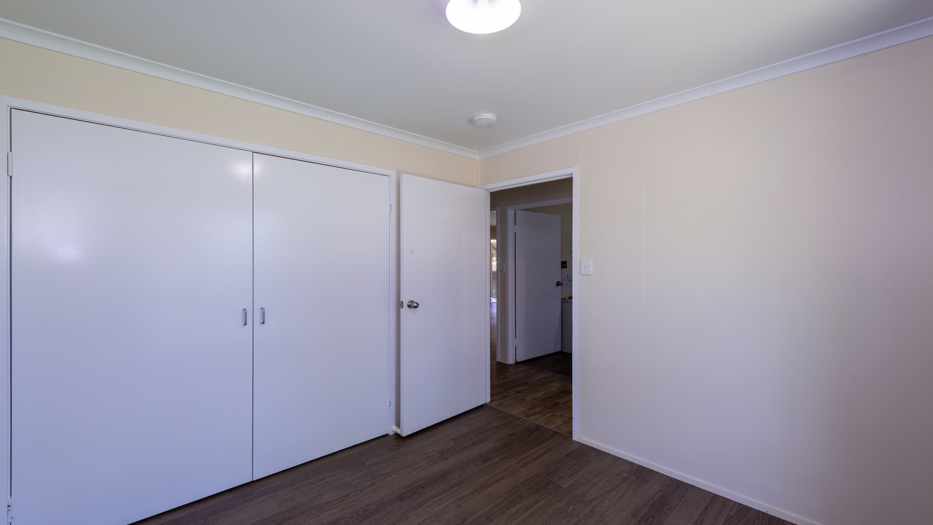 Vacanct Room Wardrobe