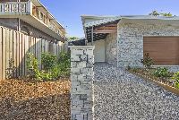 External   34 Boxgrove Ave, Wynnum 9