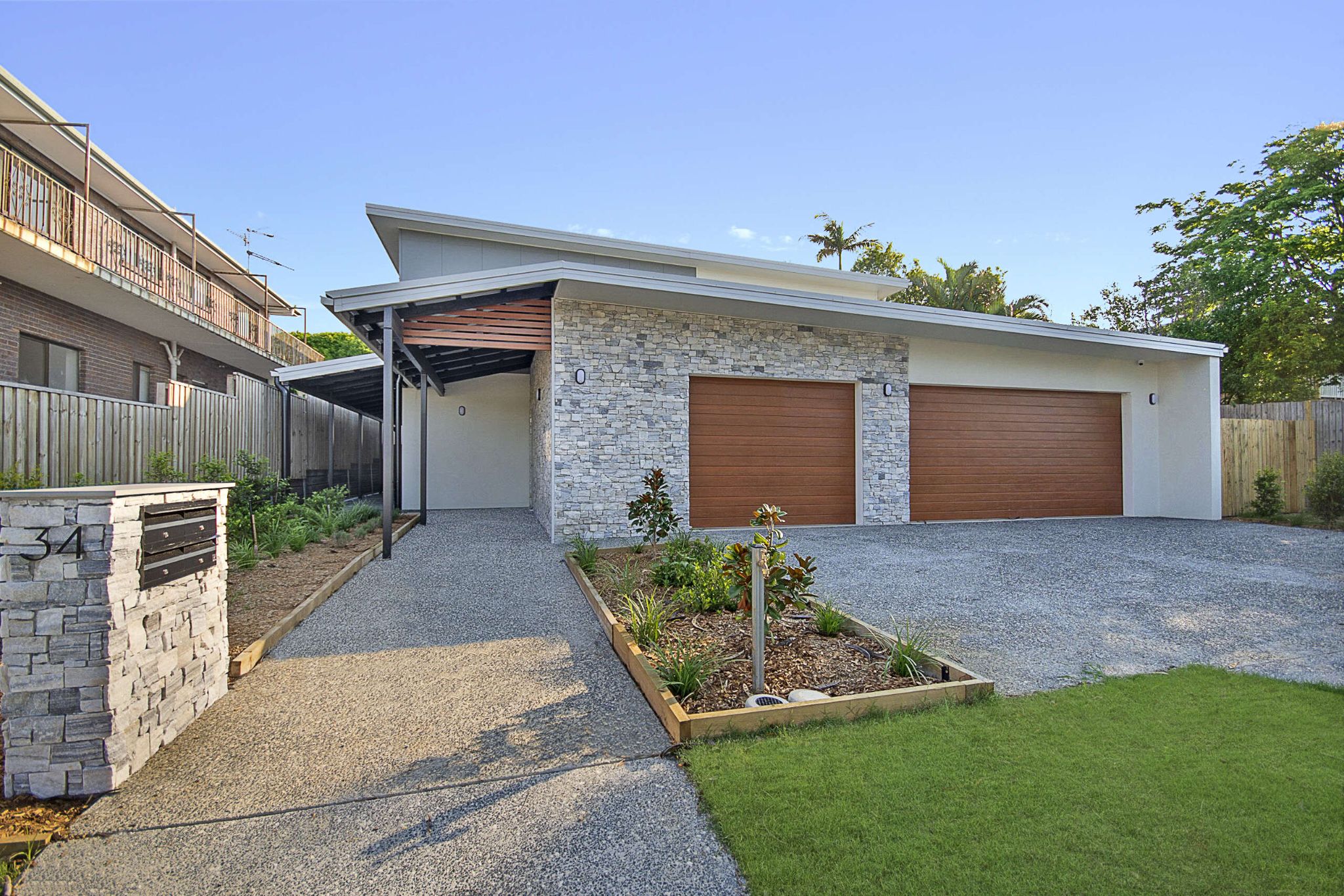 External   34 Boxgrove Ave, Wynnum 13